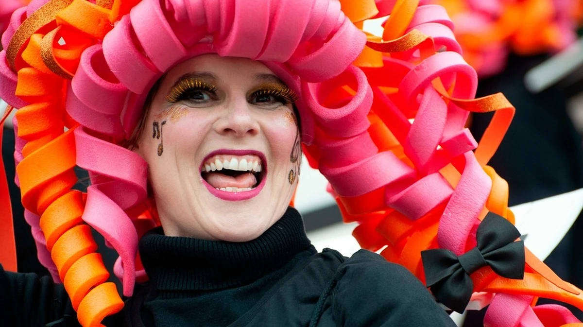 Altweiberfasching: Quando è il Giovedì Insensato e la sua Sorprendente Origine