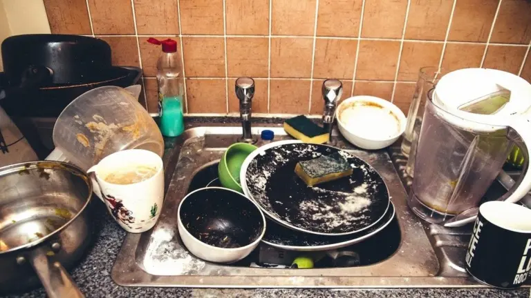 Cucina aperta: l'illusione di convivialità che nasconde un'altra verità