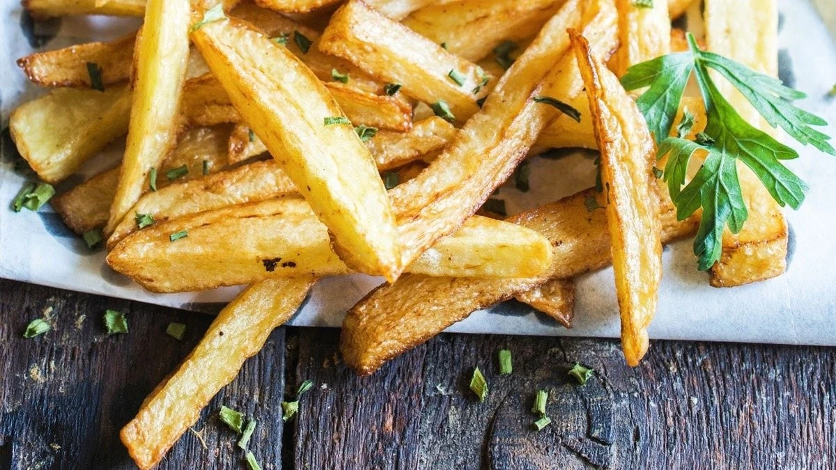 Hranolky z fritézy: 3 triky pro křupavost, na kterou zapomenete