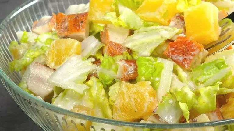 Il segreto per dimenticare insalata russa e Caesar: il salato "viennese" che conquista tutti