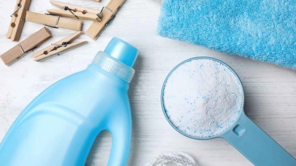Lavaggio in polvere o liquido: il chimico svela quale è più efficace