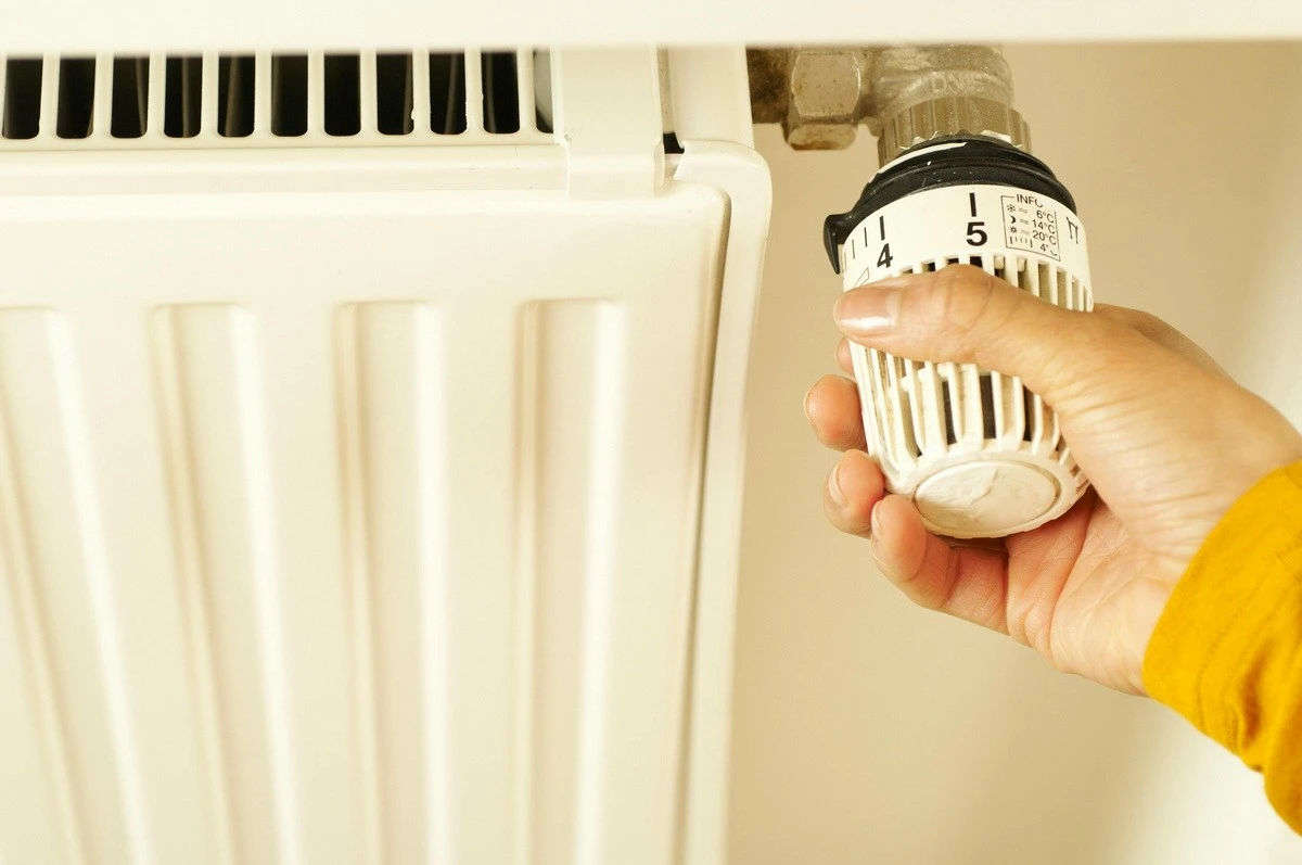 Quando è il momento migliore per iniziare a riscaldare la tua casa in inverno senza sprecare soldi