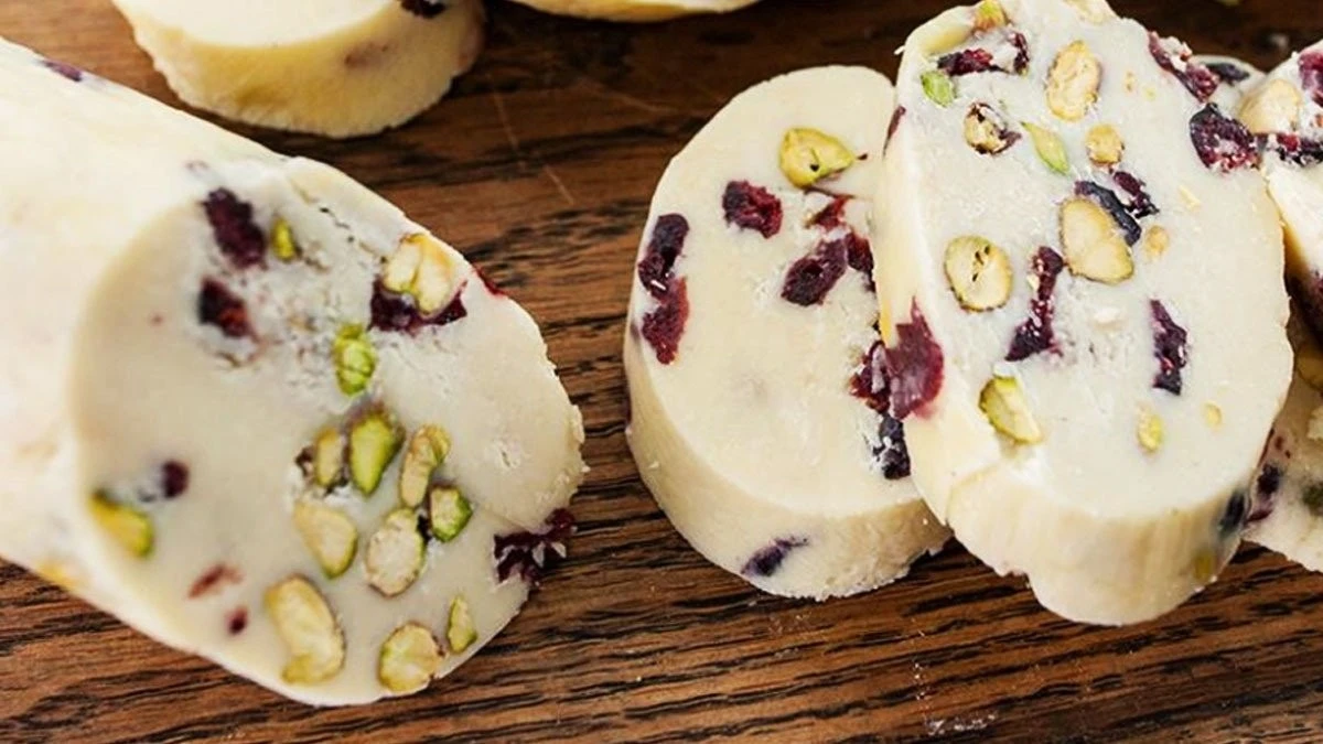 Salame di Biscotti Rivisitato: Segreti di un Classico Senza Cottura