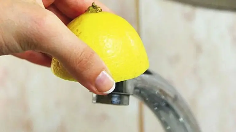 Strofina il rubinetto con un limone prima di dormire: 3 incredibili benefici che nessuno ti dice