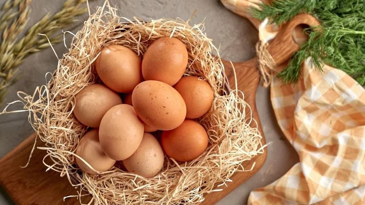 Uova da fattoria vs. uova da supermercato: la scienza rivela se vale la pena pagare di più
