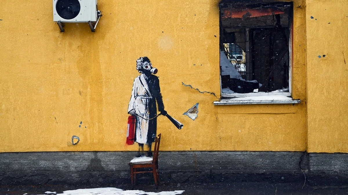 Chi è Banksy? L'arte murale e le teorie sull'identità