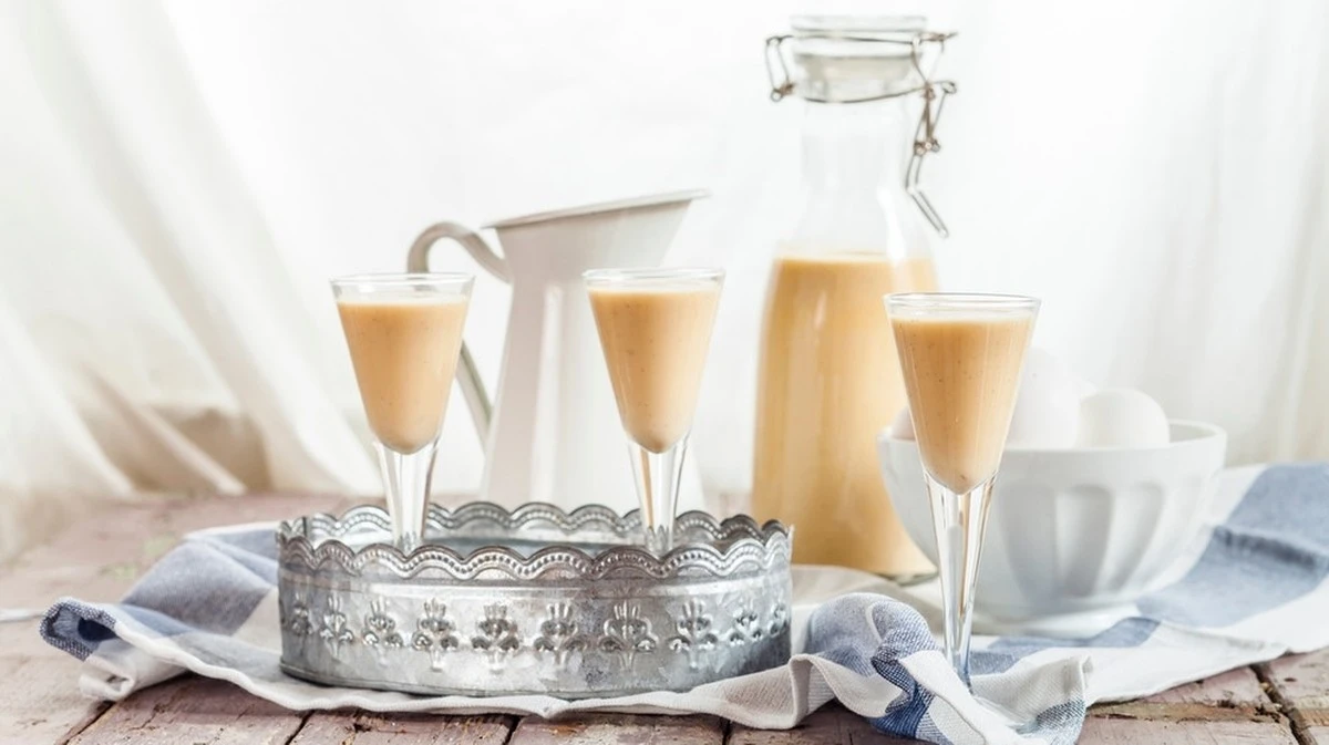 Eierlikör: il classico liquore fatto in casa in 5 semplici passaggi