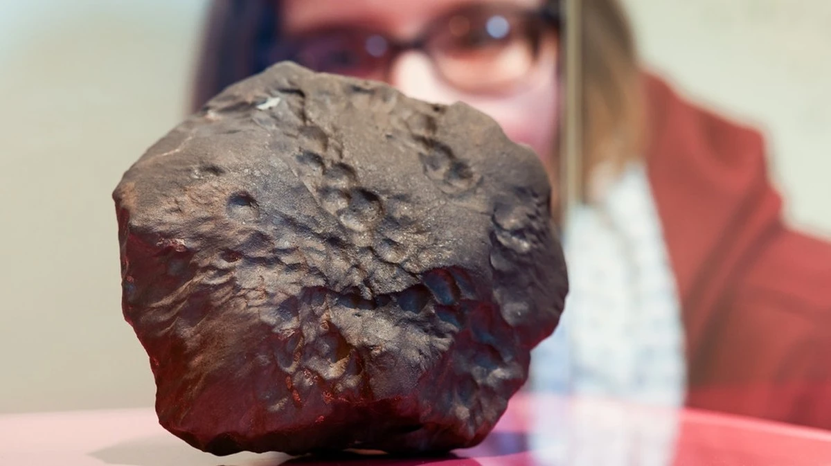 Meteorite caduto in Italia: Valore da Migliaia di Euro, la Guida Completa